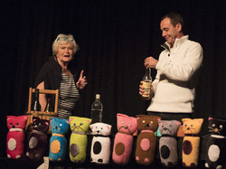 DEVINEZ QUI  (les 10 petits nègres)